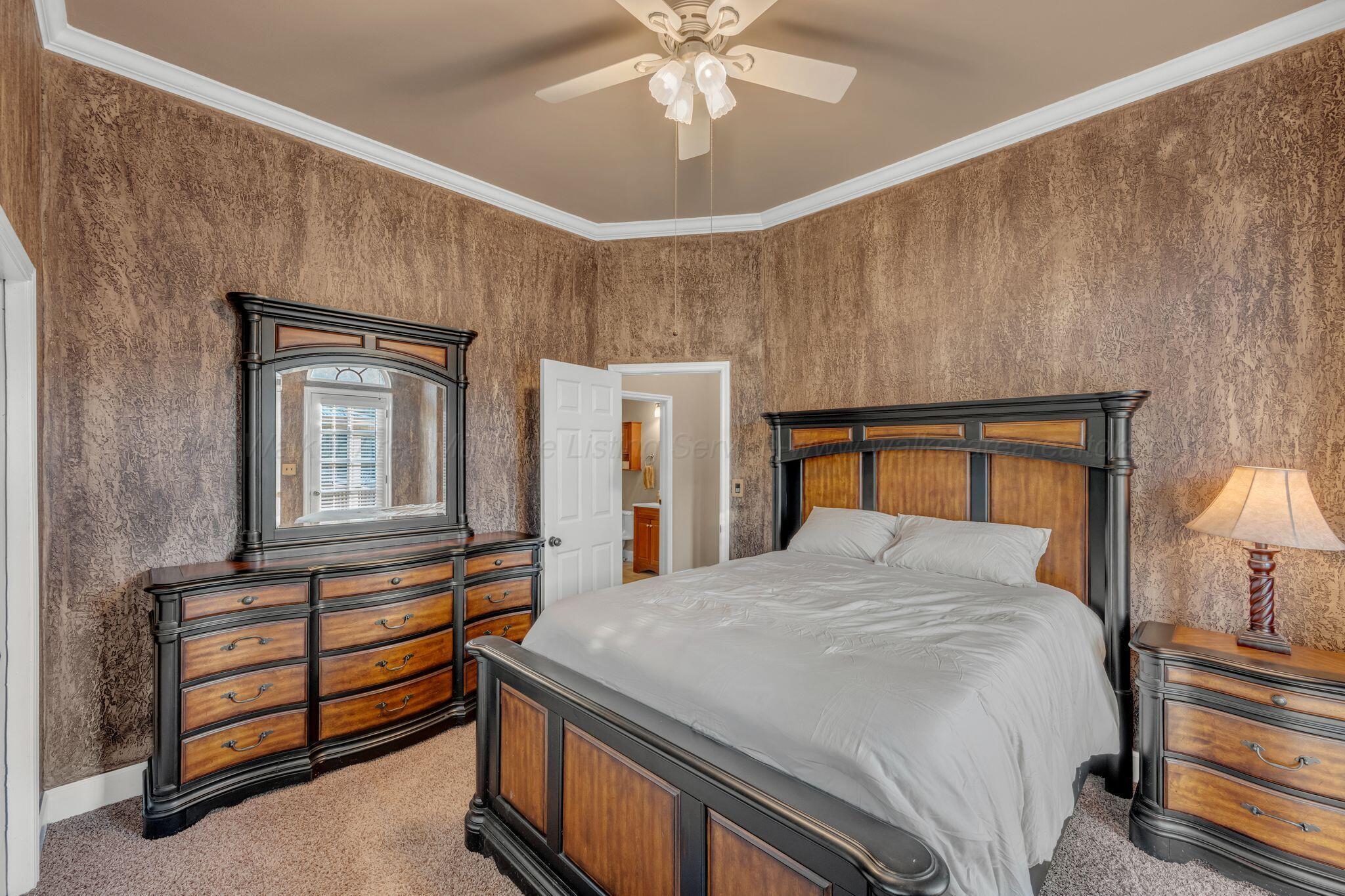 10 Davis Road Jasper, AL 35503 - Photo 21 of 49 Guest Bedroom