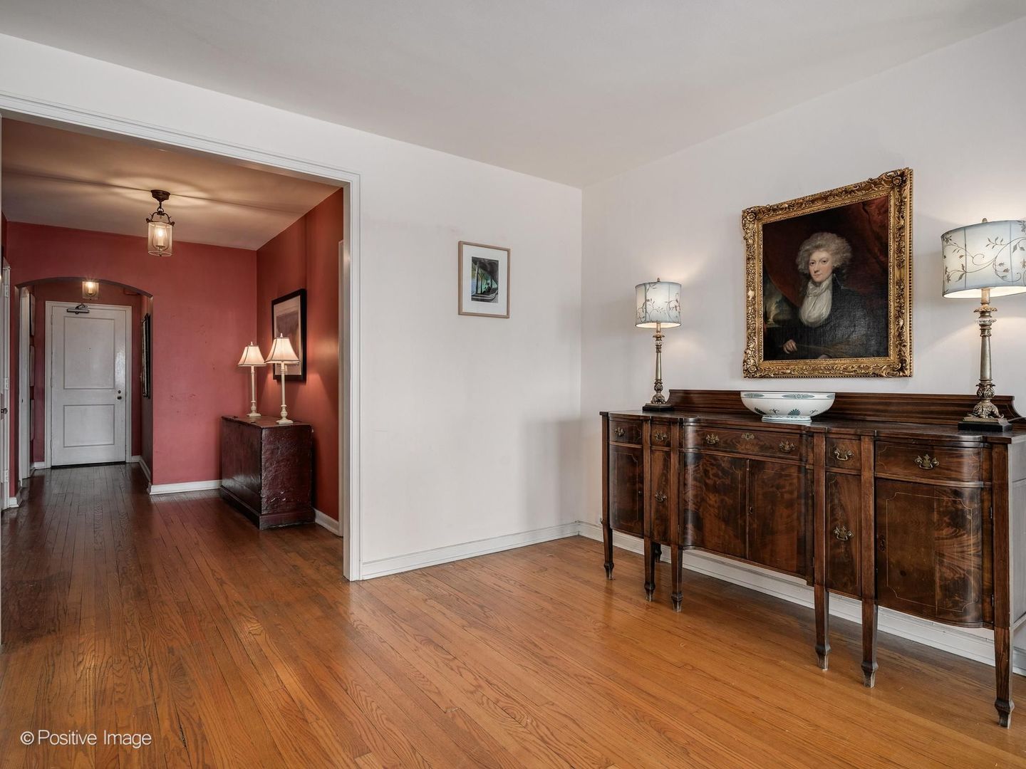 5555 North Sheridan Road, Unit 807 Chicago, IL 60640 - Photo 4 of 34