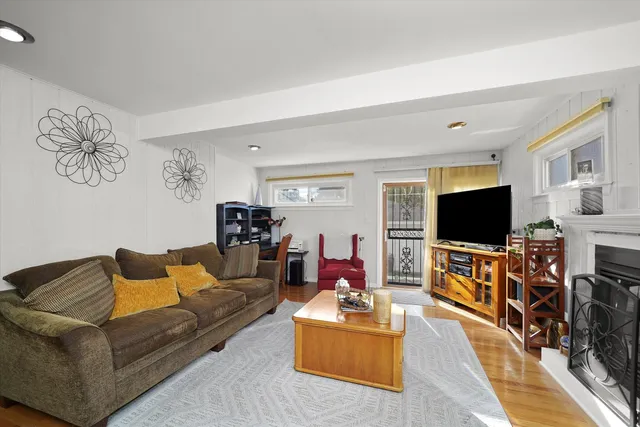 $199,999 | 14214 South Parnell Avenue, Riverdale, IL 60827