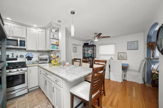 $199,999 | 14214 South Parnell Avenue, Riverdale, IL 60827