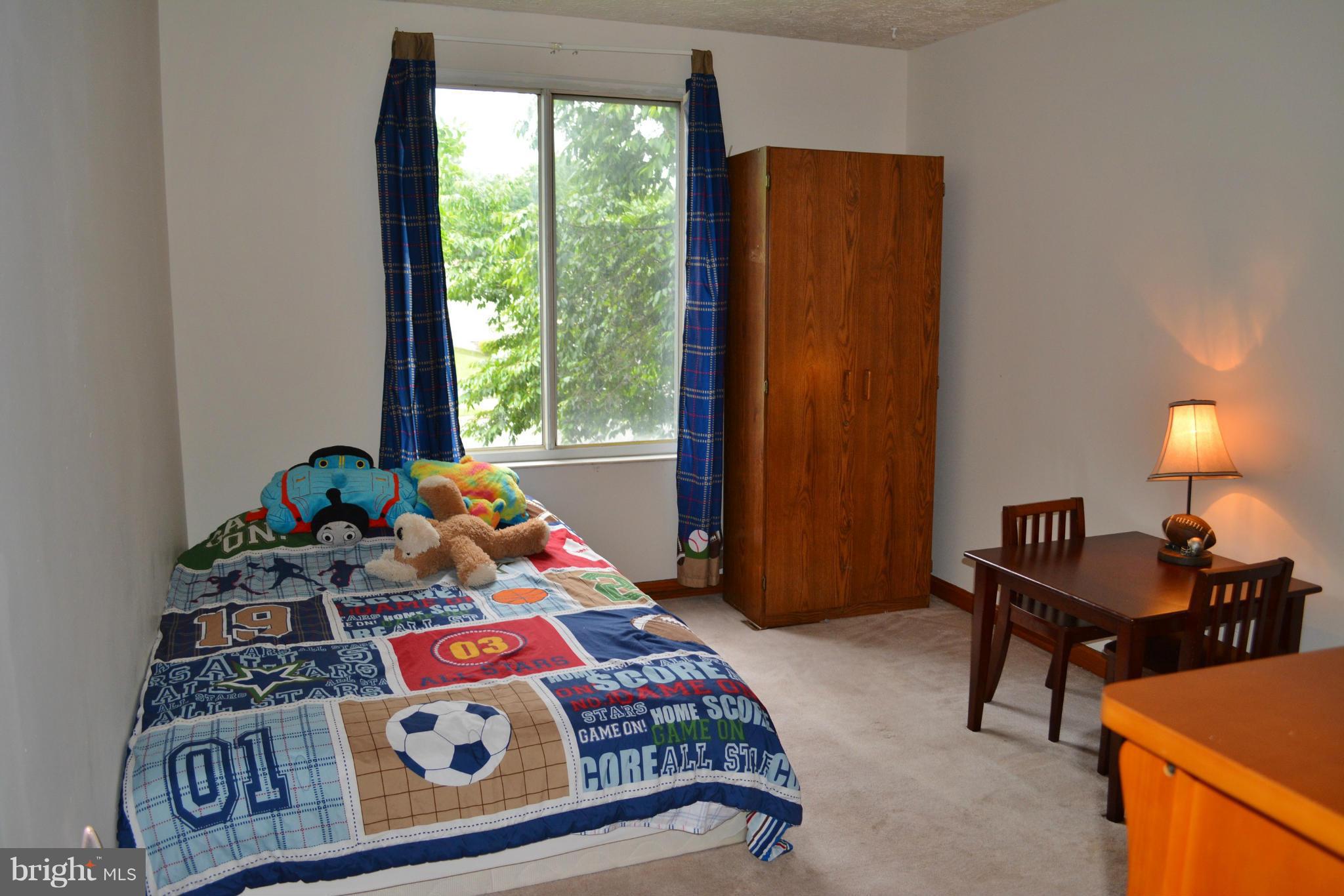 5833 Heming Avenue Springfield, VA 22151 - Photo 11 of 19 Bedroom