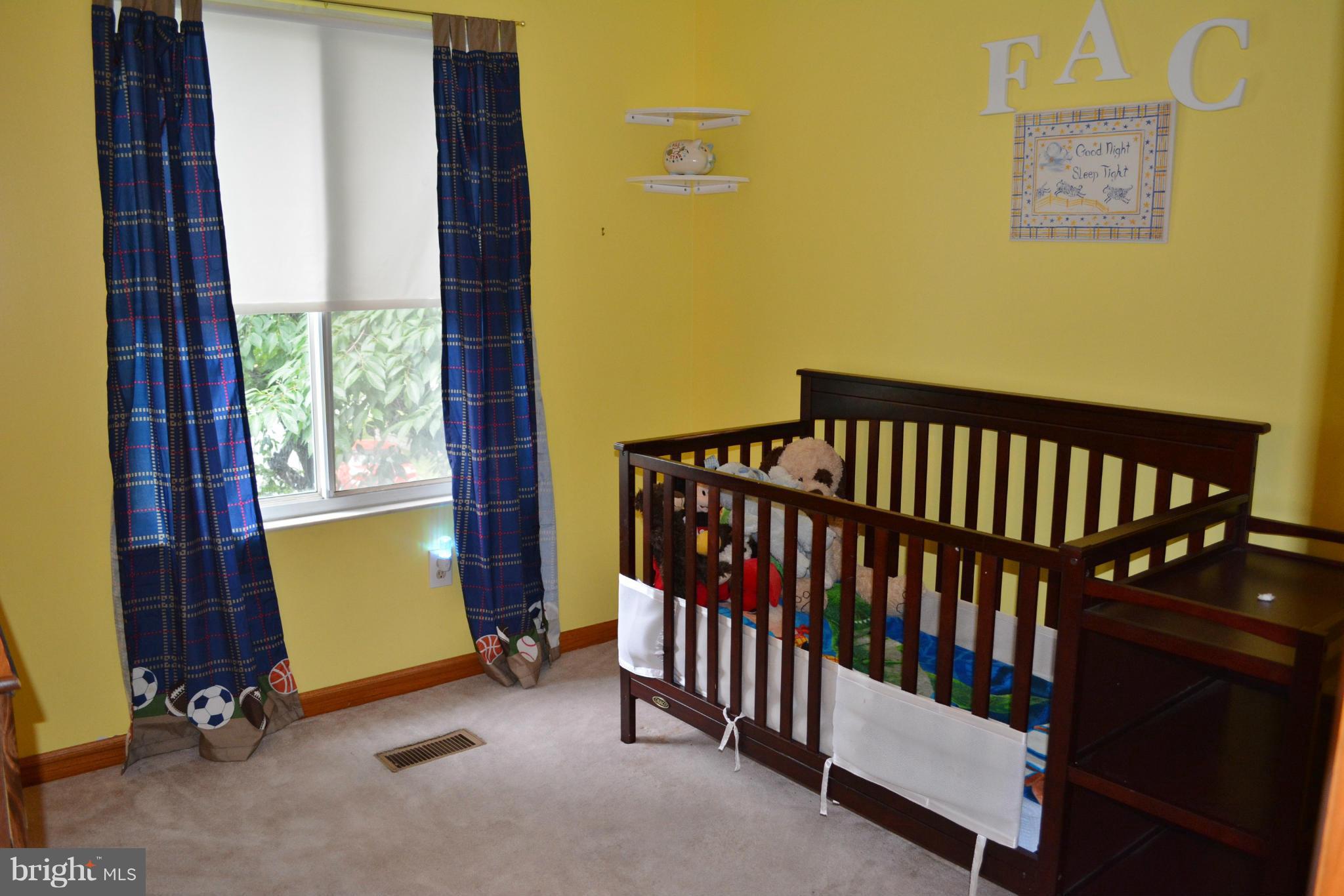 5833 Heming Avenue Springfield, VA 22151 - Photo 12 of 19 Bedroom