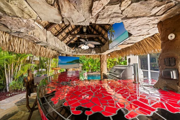 $849,000 | 7685 Northwest 61st Terrace, Parkland, FL 33067