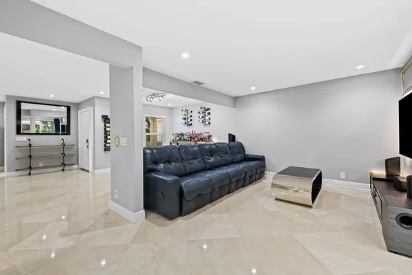 $849,000 | 7685 Northwest 61st Terrace, Parkland, FL 33067