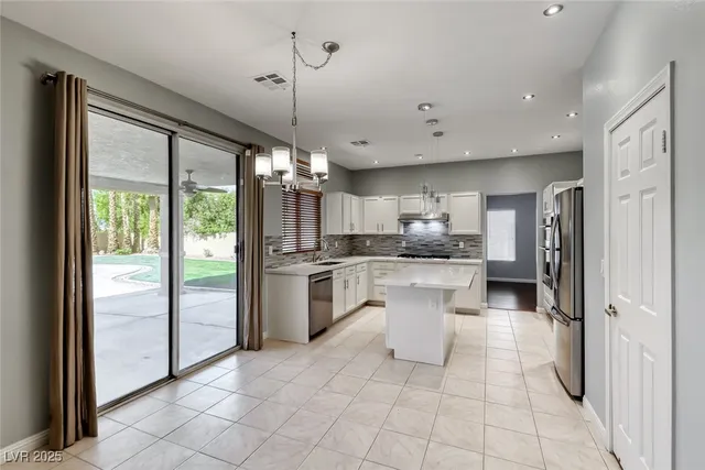 $3,400 | 1002 Prestige Meadows Place, Henderson, NV 89052