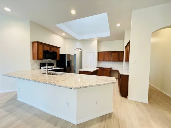$2,400 | 2606 Atwood Glen Lane, Houston, TX 77014
