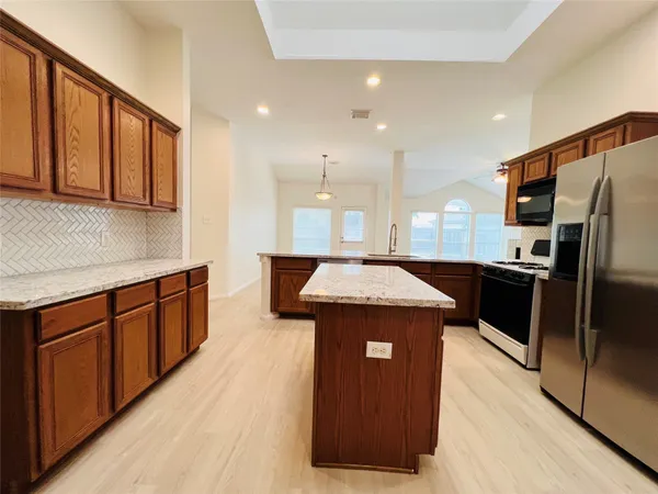 $2,400 | 2606 Atwood Glen Lane, Houston, TX 77014