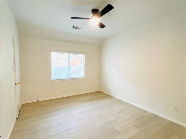 $2,400 | 2606 Atwood Glen Lane, Houston, TX 77014