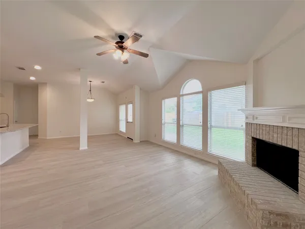 $2,400 | 2606 Atwood Glen Lane, Houston, TX 77014