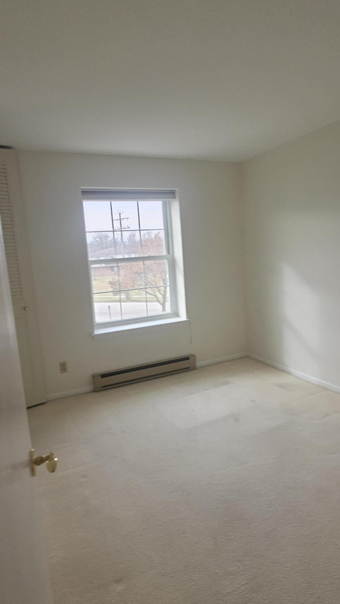 151 North University Drive, Unit 215 West Bend, WI 53095 - Photo 8 of 14 151 N University Dr 215