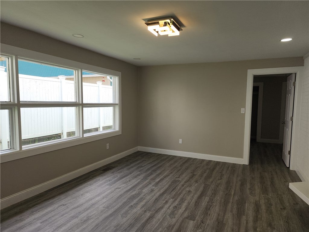 47 Oak Ridge Drive Decatur, IL 62521 - Photo 5 of 21 Gallery Image 5