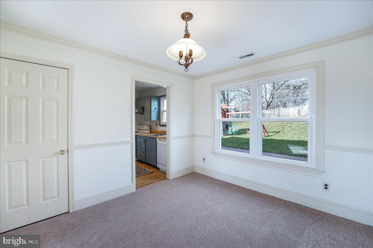 55 Devon Road Paoli, PA 19301 - Photo 6 of 31