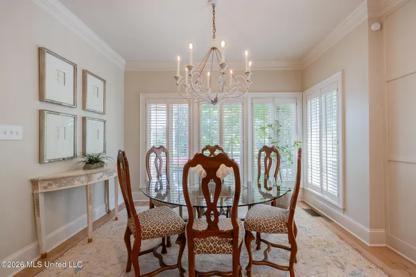 $1,229,000 | 1749 North Lake Drive, Tupelo, MS 38804