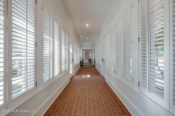 $1,229,000 | 1749 North Lake Drive, Tupelo, MS 38804