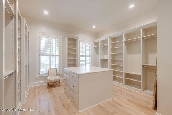 $1,229,000 | 1749 North Lake Drive, Tupelo, MS 38804