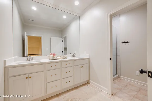 $1,229,000 | 1749 North Lake Drive, Tupelo, MS 38804