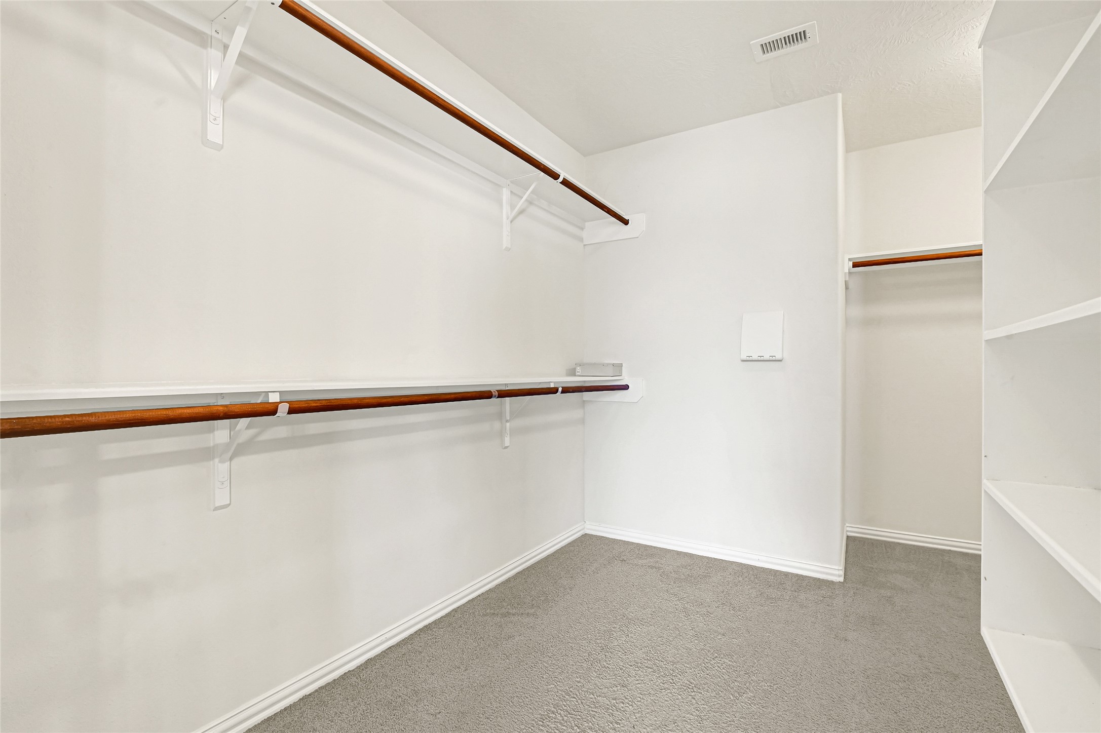 5010 Dartmoor Ridge Trail Houston, TX 77066 - Photo 18 of 28 a view of small space