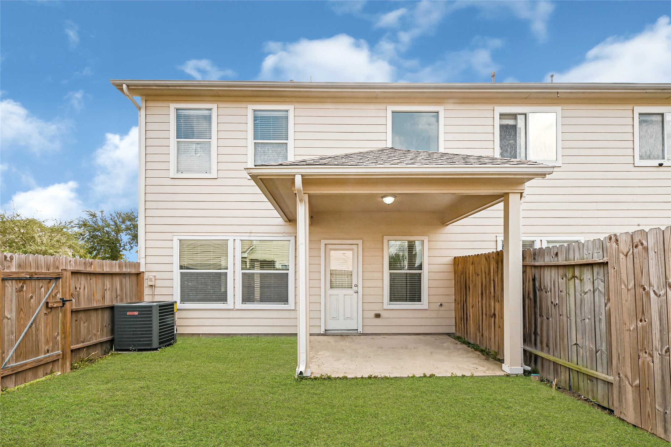 5010 Dartmoor Ridge Trail Houston, TX 77066 - Photo 28 of 28 a front view of a house with a yard