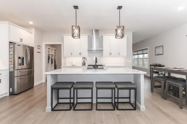 $669,000 | 5104 Finlen Lane, Bloomington, IL 61705