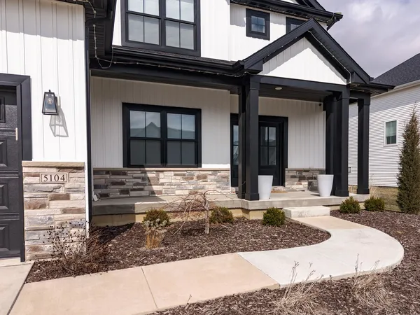 $669,000 | 5104 Finlen Lane, Bloomington, IL 61705