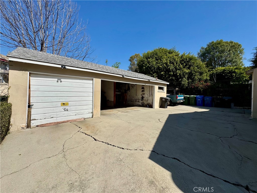 13751 Penn Street Whittier, CA 90602 - Photo 9 of 17 a view of house and outdoor space