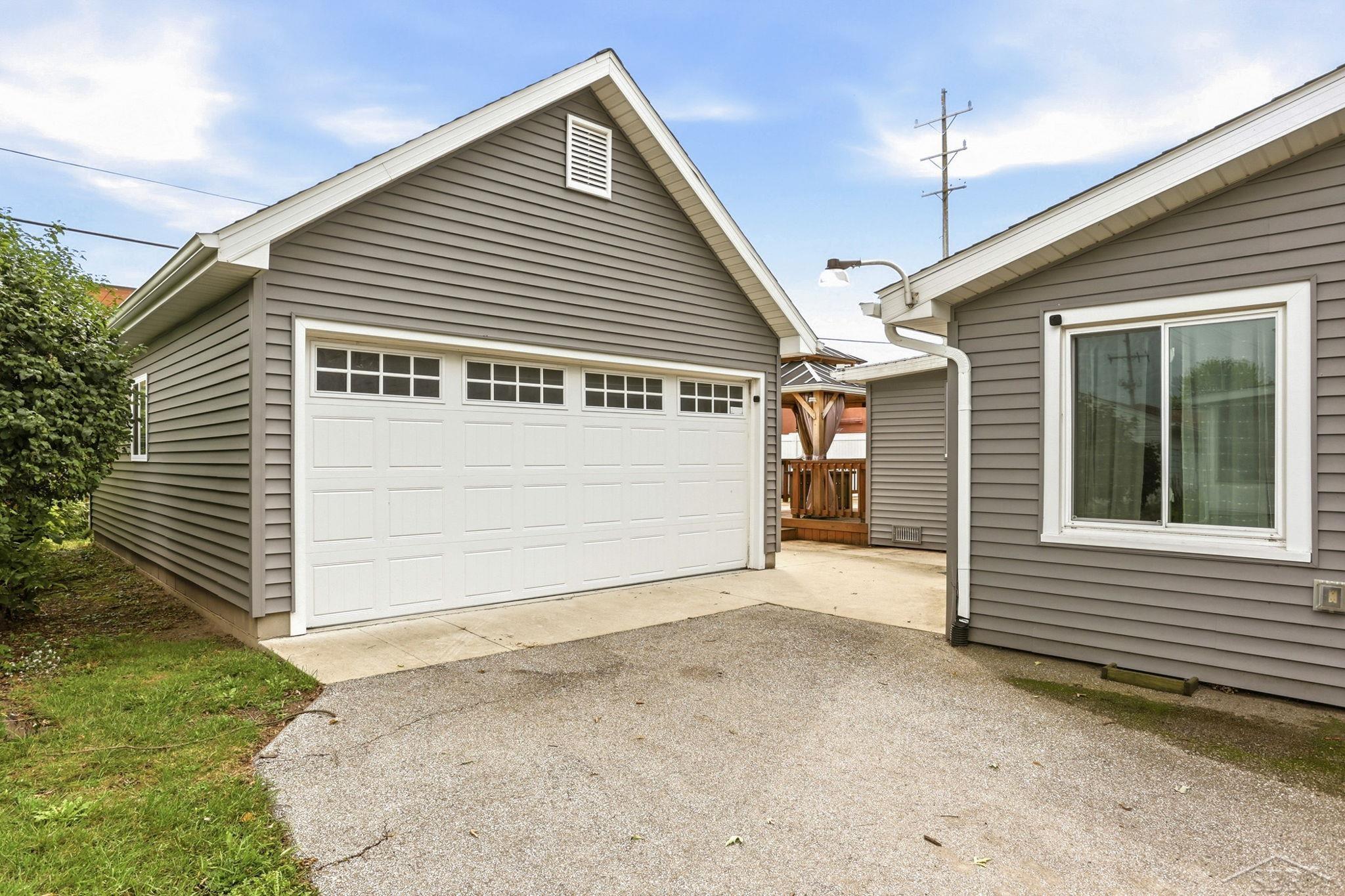 2116 Anderson Road Saginaw, MI 48603 - Photo 30 of 37 Gallery Image 30