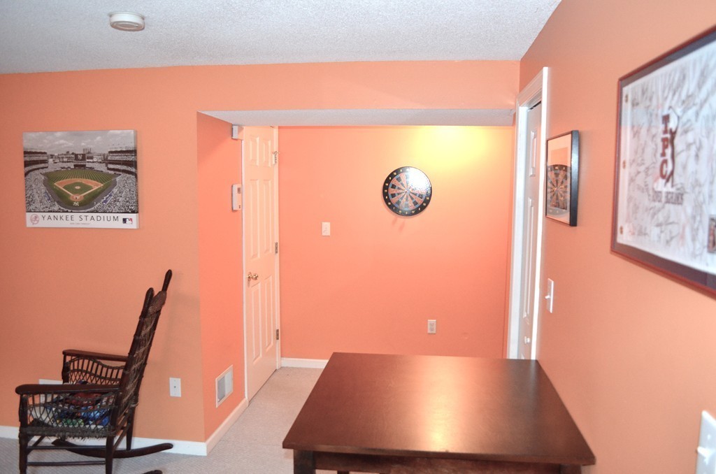 52 Jordan Street Springfield, MA 01129 - Photo 5 of 15 Gallery Image 5