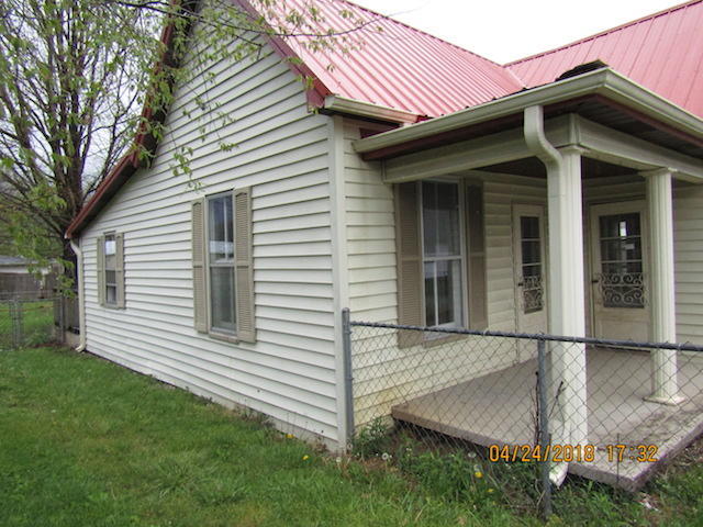 205 Adams Road Science Hill, KY 42553 - Photo 2 of 12 IMG_0353