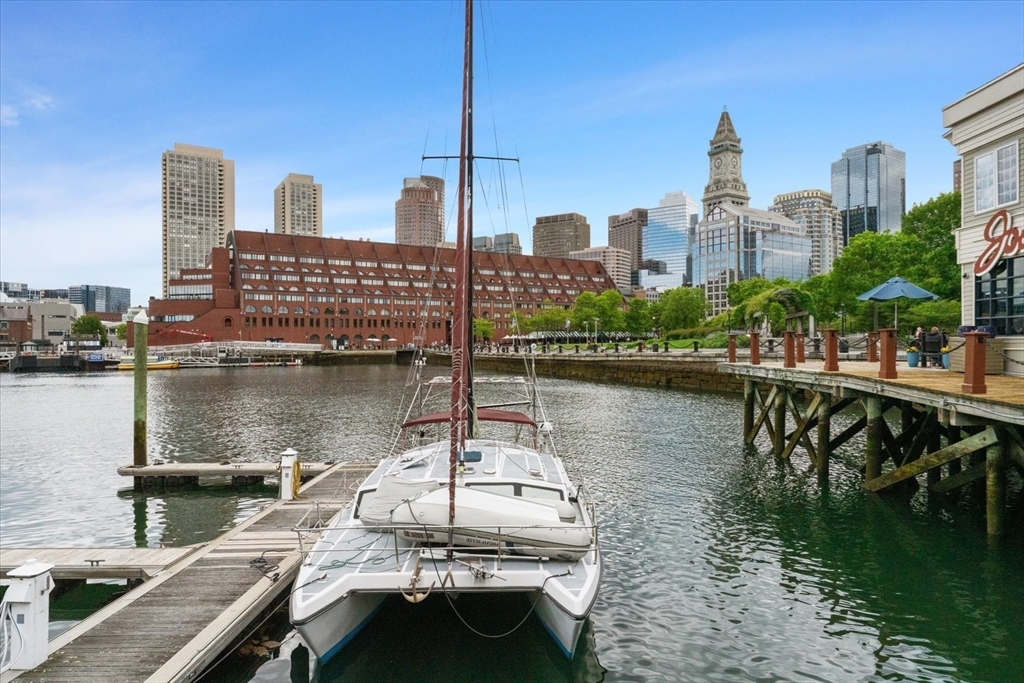 36 Commercial Wharf, Unit 2 Boston, MA 02110 - Photo 25 of 35