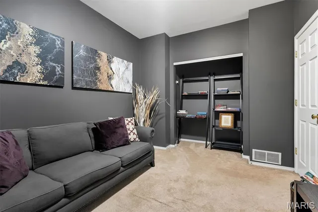 $350,000 | 321 Hawks View Drive, O'Fallon, MO 63368