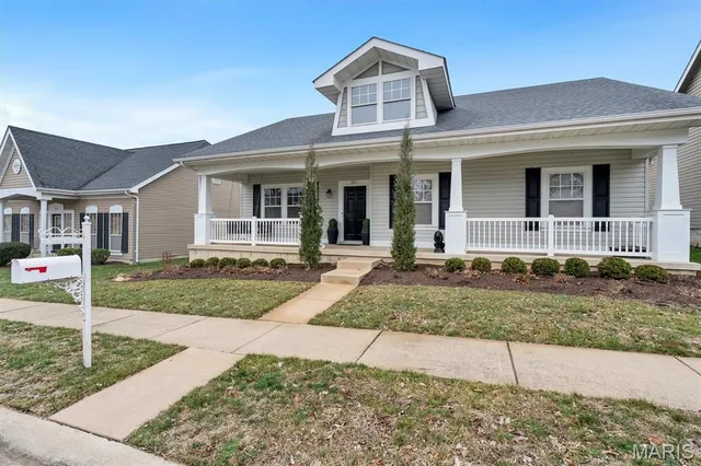$350,000 | 321 Hawks View Drive, O'Fallon, MO 63368