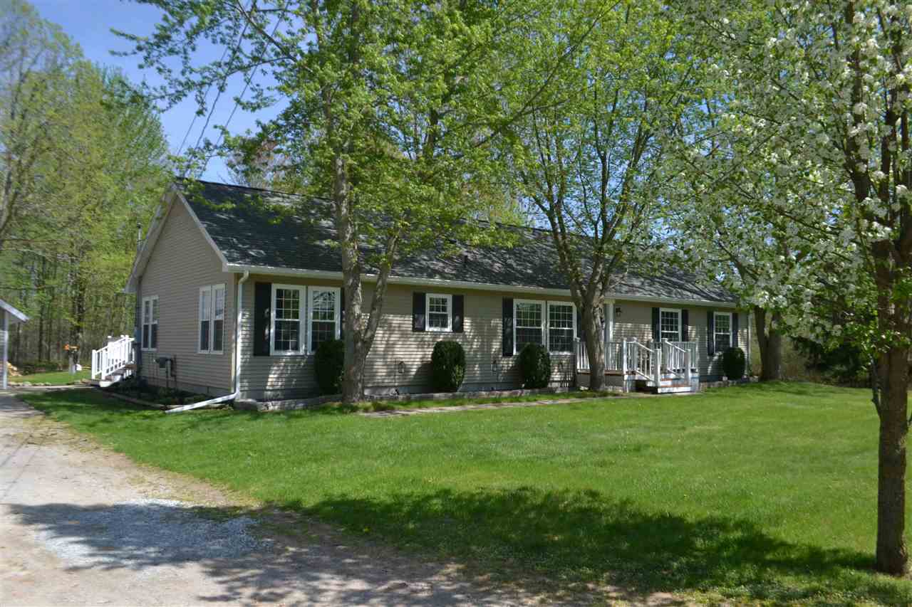 849 South Grey Road Midland, MI 48640 - Photo 1 of 34