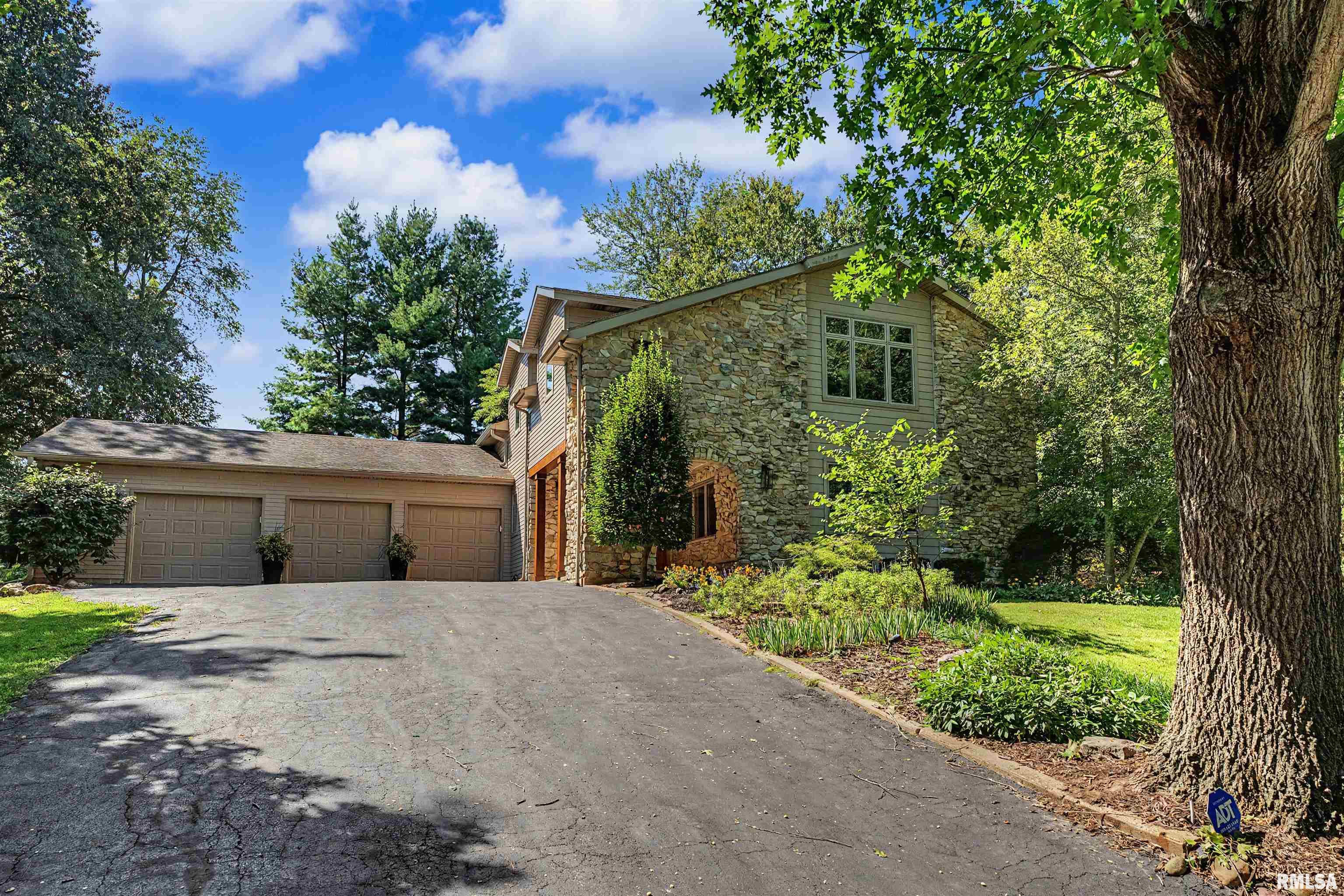 5388 Smith Road Pleasant Plains, IL 62677 - Photo 3 of 69 Gallery Image 3