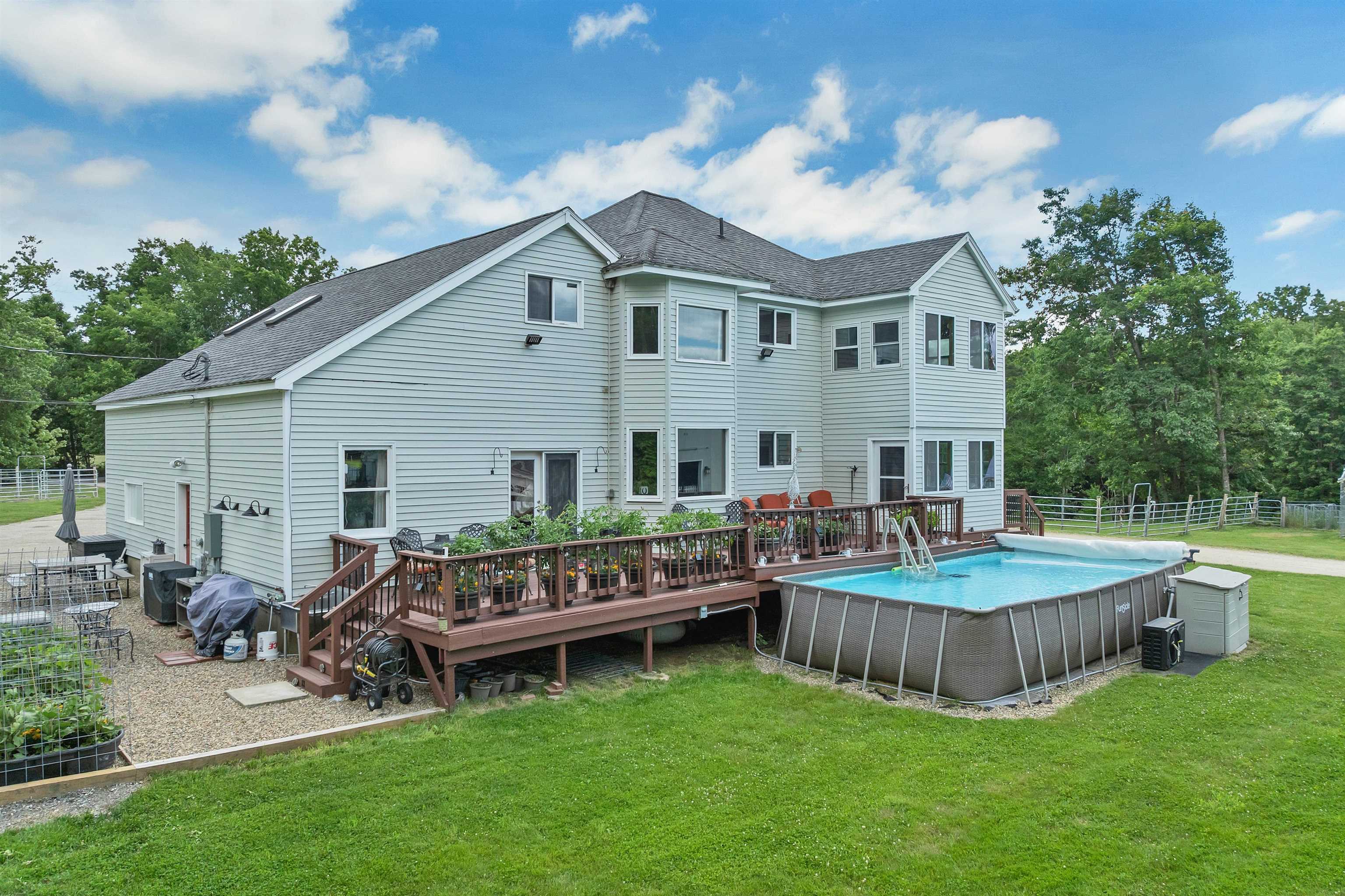 307 East Ricker Road Loudon, NH 03307 - Photo 6 of 59