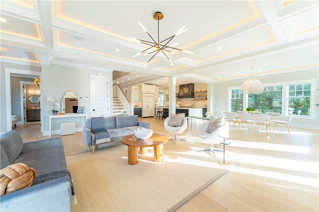 4 Chartier Circle Newport, RI 02840 - Photo 14 of 48