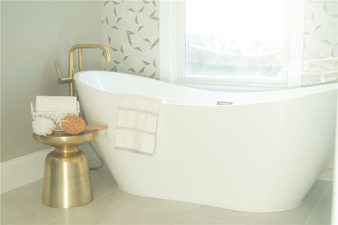 4 Chartier Circle Newport, RI 02840 - Photo 38 of 48