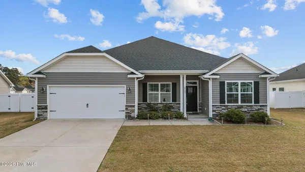 $415,000 | 2727 Luna Lane, Winterville, NC 28590
