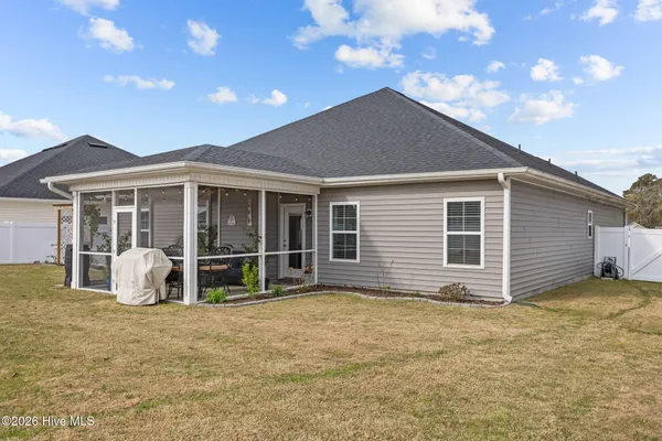 $415,000 | 2727 Luna Lane, Winterville, NC 28590