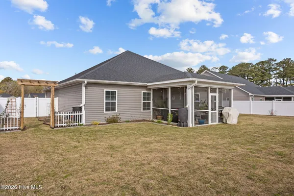 $415,000 | 2727 Luna Lane, Winterville, NC 28590