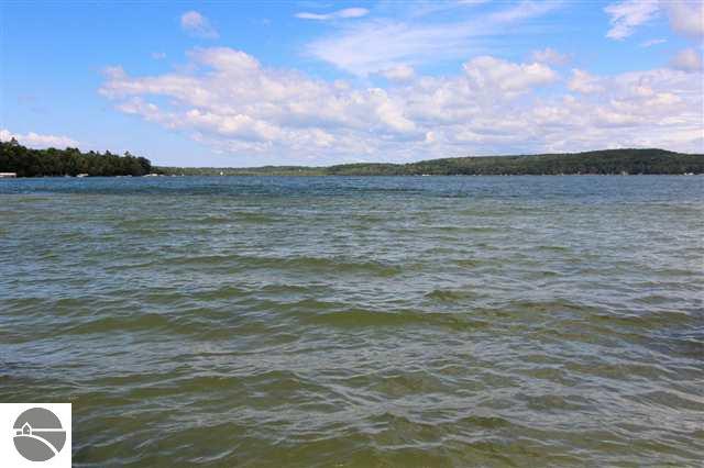8644 Skegemog Point Road Williamsburg, MI 49690 - Photo 24 of 25 1744385-23.JPG