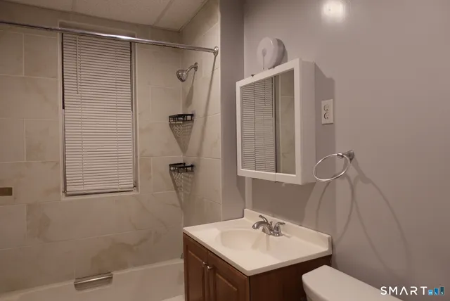 $1,200 | 53 Lindsley Street, Unit 1, Waterbury, CT 06708