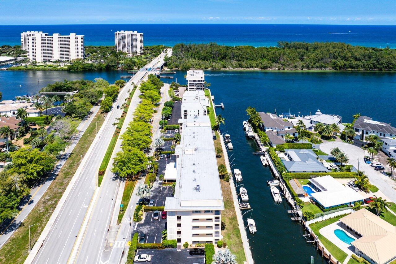 750 Northeast Spanish River Boulevard, Unit 3020 Boca Raton, FL 33431 - Photo 26 of 29 AERIAL VIEW