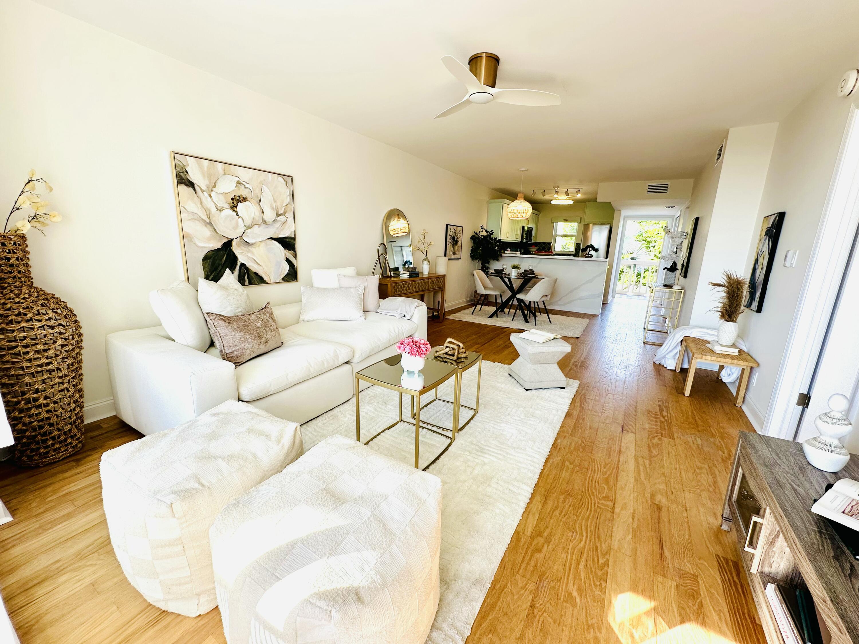 750 Northeast Spanish River Boulevard, Unit 3020 Boca Raton, FL 33431 - Photo 8 of 29 LIVING ROOM