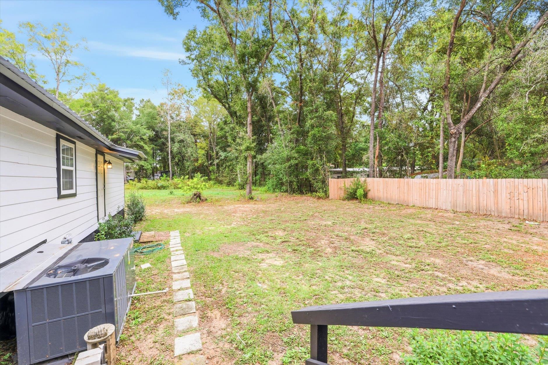 4057 Bishop Road Tallahassee, FL 32305 - Photo 13 of 48