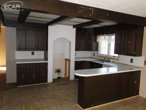 14015 North Vassar Road Millington, MI 48746 - Photo 7 of 15 20454092-6.JPG