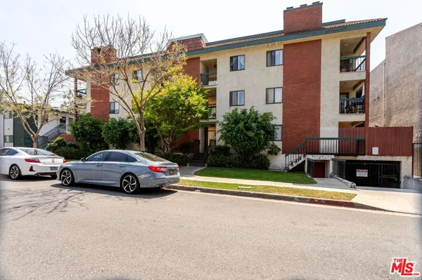 $875,000 | 330 Burchett Street, Unit 206, Glendale, CA 91203
