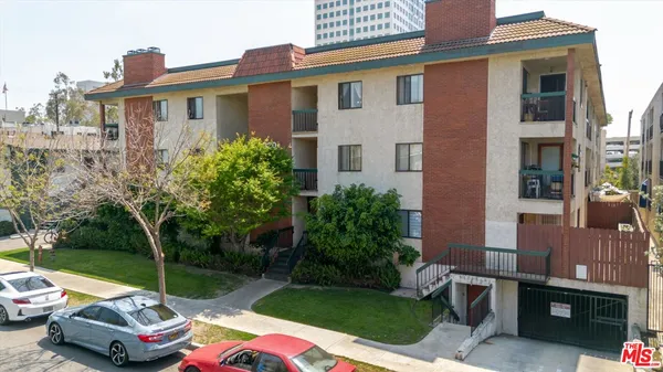$875,000 | 330 Burchett Street, Unit 206, Glendale, CA 91203