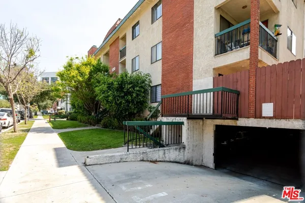 $875,000 | 330 Burchett Street, Unit 206, Glendale, CA 91203