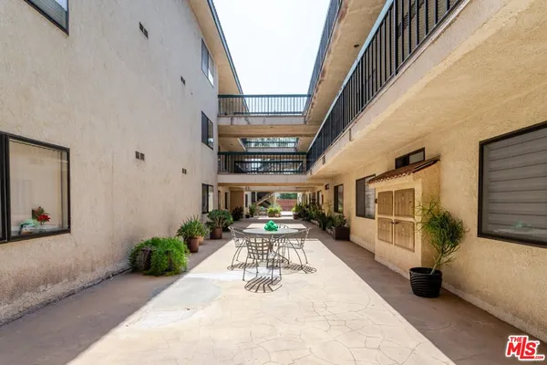 $875,000 | 330 Burchett Street, Unit 206, Glendale, CA 91203