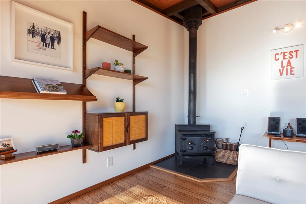 3105 Knob Street Nice, CA 95464 - Photo 17 of 36 a living room with furniture and a flat screen tv